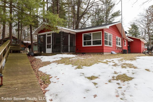 7764 E Saint Huberts Trail, Hesperia, MI 49421