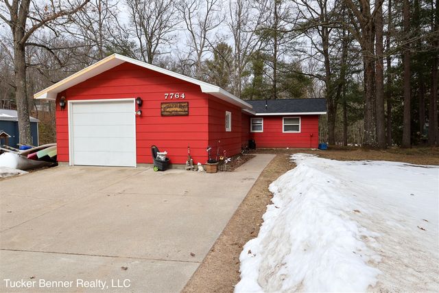 7764 E Saint Huberts Trail, Hesperia, MI 49421