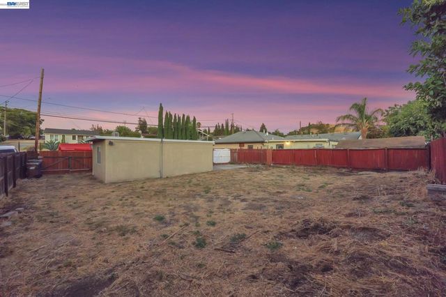 4262 Arthur Rd, Martinez, CA 94553
