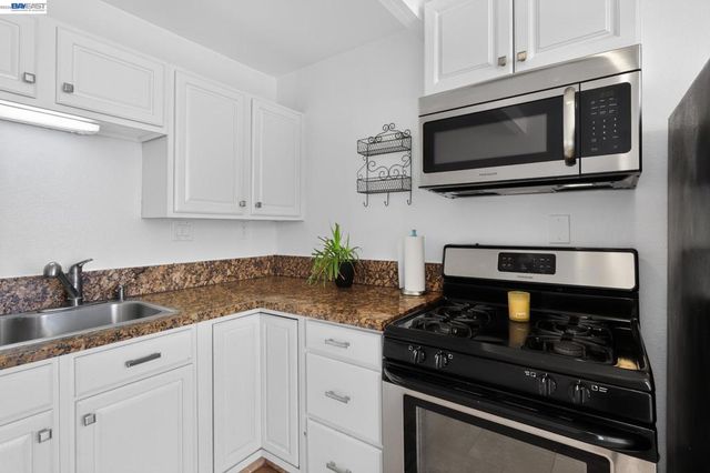 4262 Arthur Rd, Martinez, CA 94553