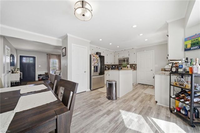 2315 Cross ST, Chesapeake, VA 23323