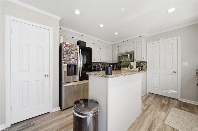 2315 Cross ST, Chesapeake, VA 23323