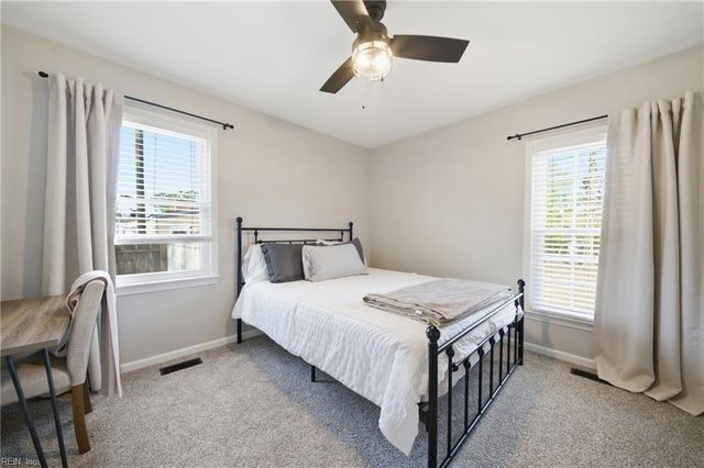 2315 Cross ST, Chesapeake, VA 23323