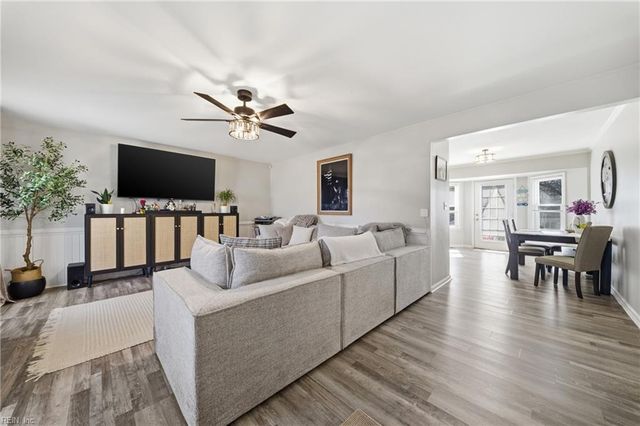 2315 Cross ST, Chesapeake, VA 23323