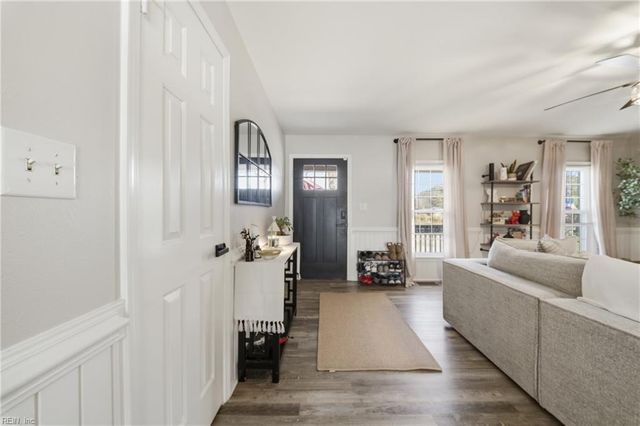 2315 Cross ST, Chesapeake, VA 23323