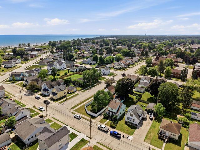 2104 11th STREET, Two Rivers, WI 54241