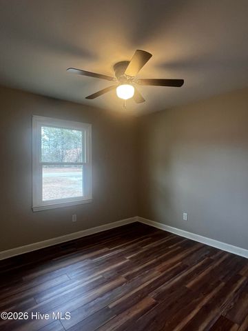 1046 Broad Creek Road, New Bern, NC 28560