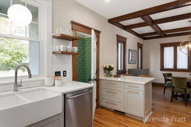 533 Gladstone Drive, Grand Rapids, MI 49506
