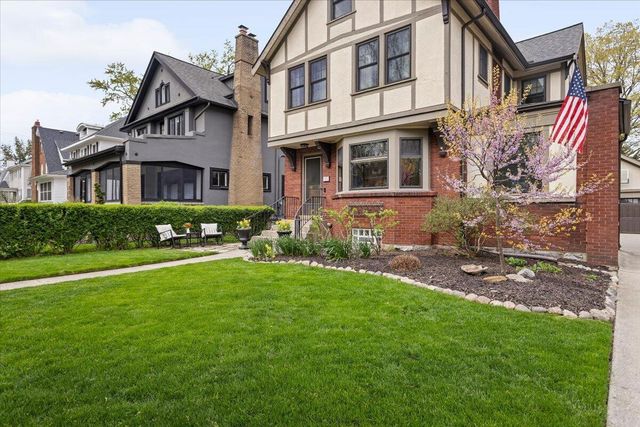 533 Gladstone Drive, Grand Rapids, MI 49506