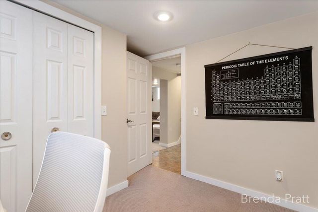 533 Gladstone Drive, Grand Rapids, MI 49506