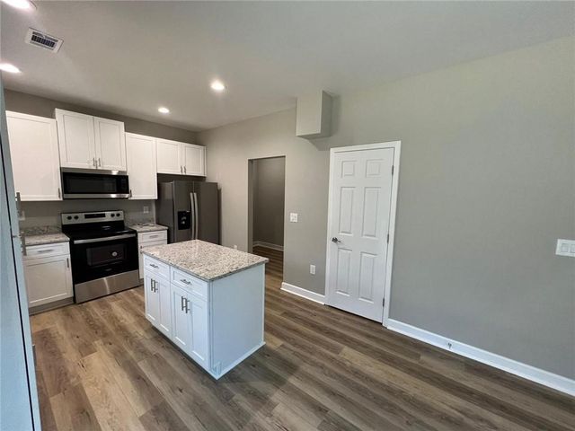 219 Brookwood Crossing, Douglasville, GA 30134