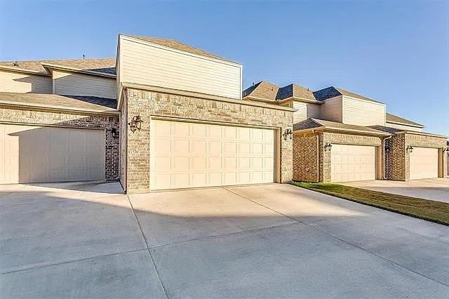 6717 Windlord Drive, Fort Worth, TX 76179