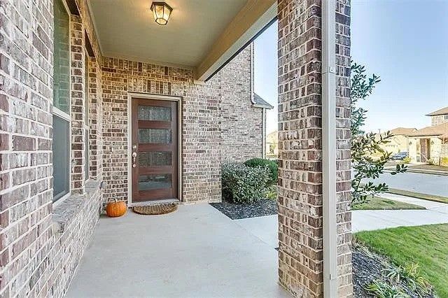 6717 Windlord Drive, Fort Worth, TX 76179