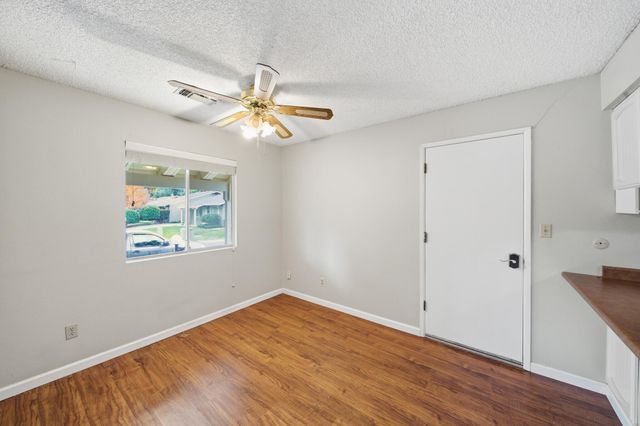 1836 Del Mar Avenue, Redding, CA 96003