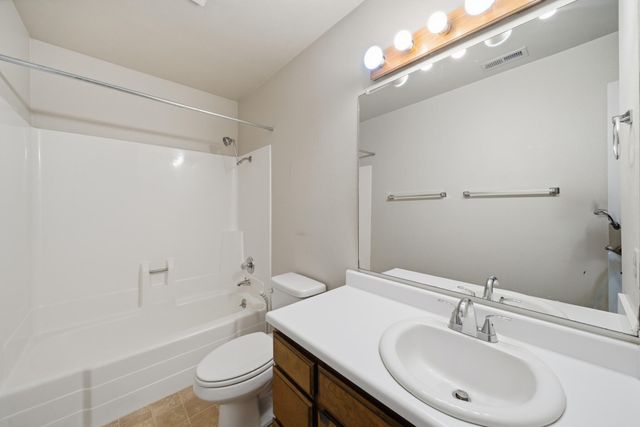 1836 Del Mar Avenue, Redding, CA 96003