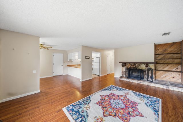 1836 Del Mar Avenue, Redding, CA 96003