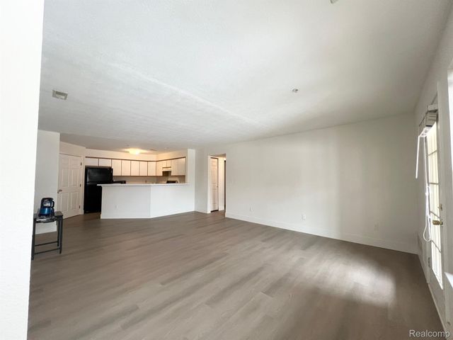1336 HEATHERWOOD Lane, Pittsfield Charter Township, MI 48108