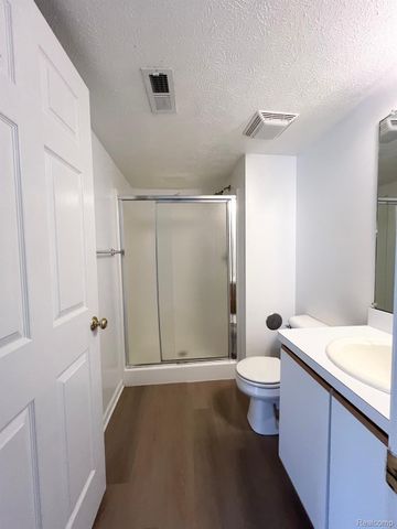 1336 HEATHERWOOD Lane, Pittsfield Charter Township, MI 48108