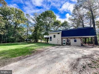 2427 GRUBB RD, Wilmington, DE 19810