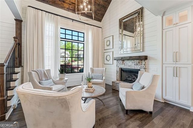 4256 Alba Lane, Buford, GA 30519