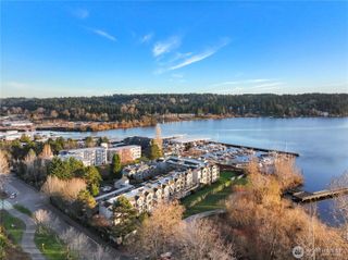 6121 NE 175th Street #A402, Kenmore, WA 98028