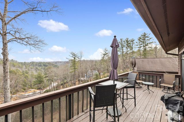 78 Upper Tanglewood Road 6, Lake Toxaway, NC 28747