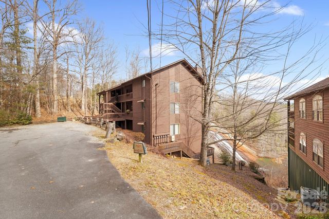78 Upper Tanglewood Road 6, Lake Toxaway, NC 28747