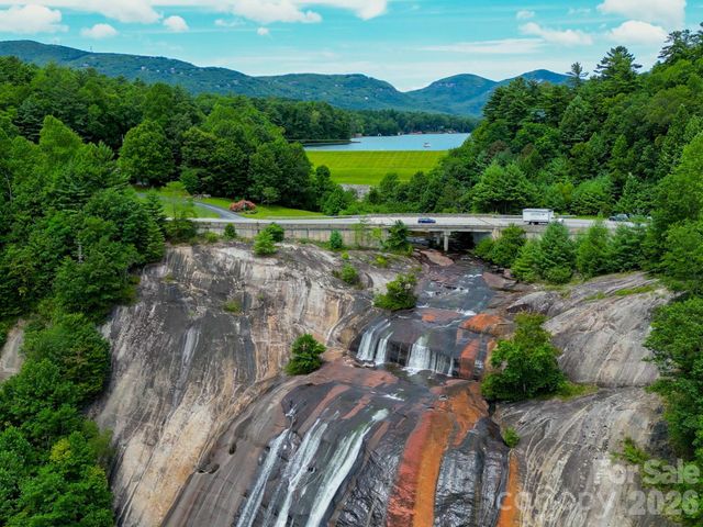 78 Upper Tanglewood Road 6, Lake Toxaway, NC 28747