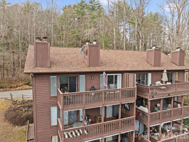 78 Upper Tanglewood Road 6, Lake Toxaway, NC 28747