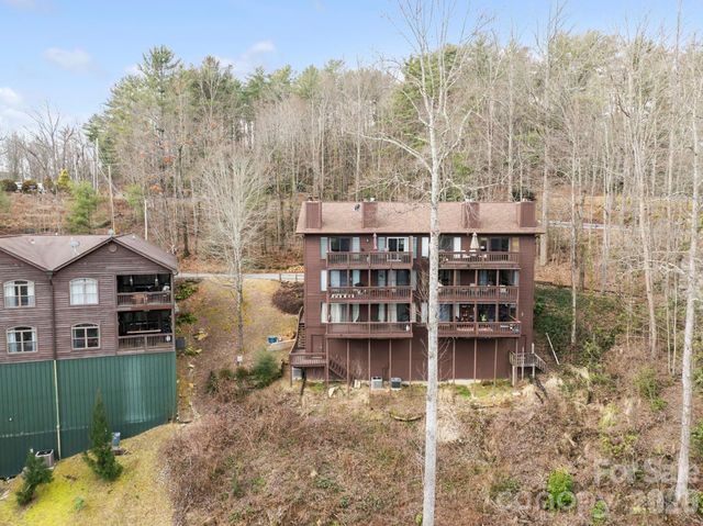 78 Upper Tanglewood Road 6, Lake Toxaway, NC 28747