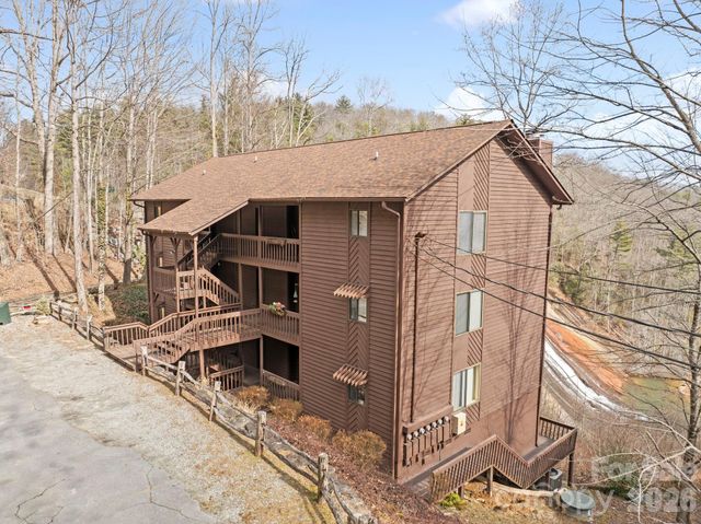 78 Upper Tanglewood Road 6, Lake Toxaway, NC 28747