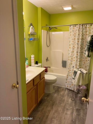 7905 Fir Green Way, Louisville, KY 40291