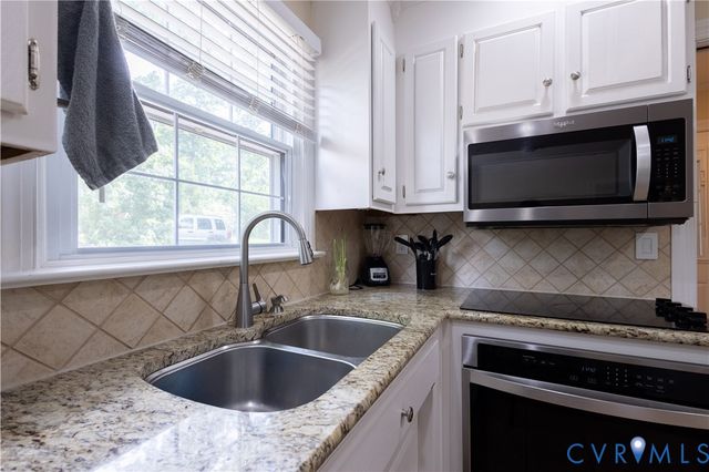 4500 Stoney Creek Ln, Chester, VA 23831