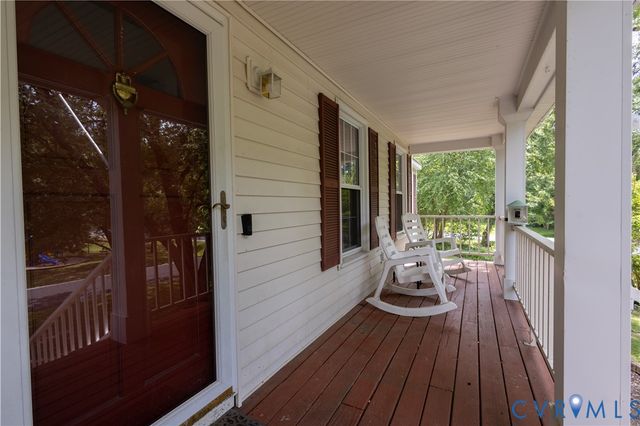 4500 Stoney Creek Ln, Chester, VA 23831