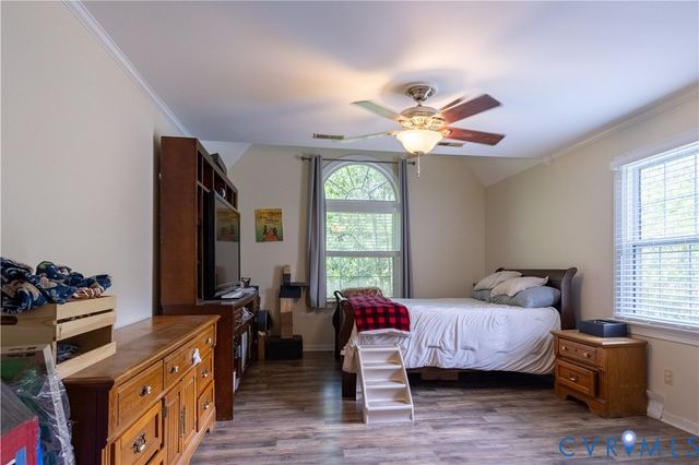 4500 Stoney Creek Ln, Chester, VA 23831