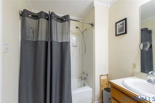 4500 Stoney Creek Ln, Chester, VA 23831