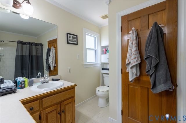 4500 Stoney Creek Ln, Chester, VA 23831