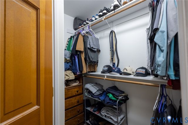 4500 Stoney Creek Ln, Chester, VA 23831