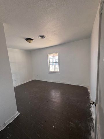 307 E Tulane Street, Lubbock, TX 79403