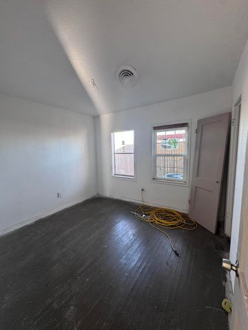 307 E Tulane Street, Lubbock, TX 79403