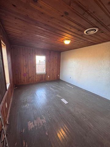 307 E Tulane Street, Lubbock, TX 79403