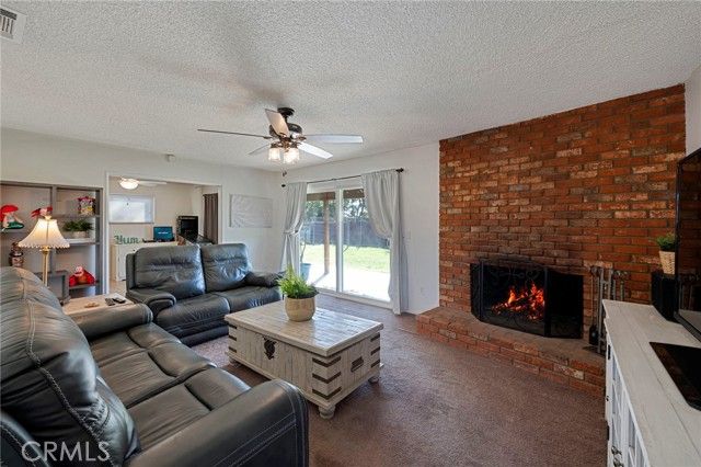 6302 Apple, Rialto, CA 92377