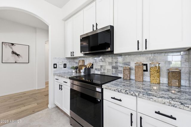 13660 W MONTE VISTA Road, Goodyear, AZ 85395