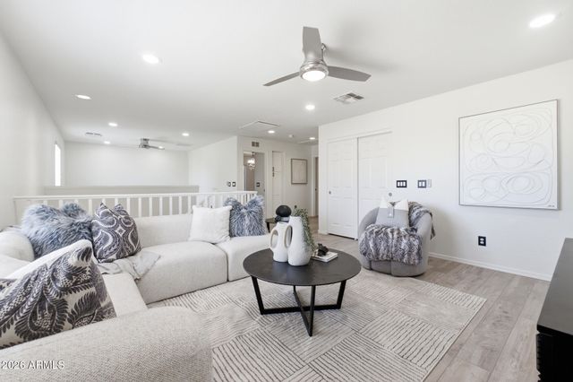 13660 W MONTE VISTA Road, Goodyear, AZ 85395