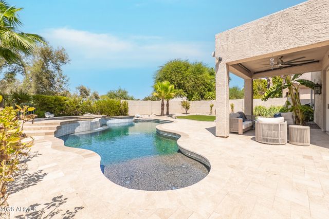 13660 W MONTE VISTA Road, Goodyear, AZ 85395