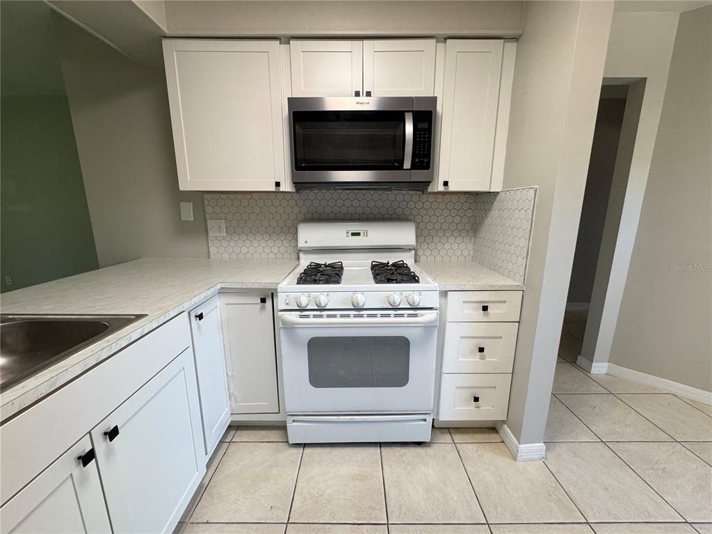 Image 19 of property listing at 10001 BYNUM COURT, Orlando, FL 32821