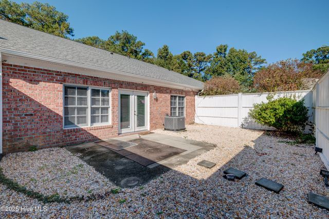 1058 Headwater Cove Lane, Wilmington, NC 28403