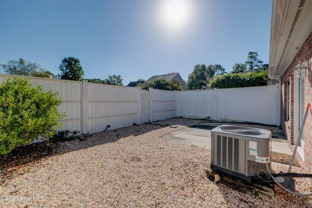 1058 Headwater Cove Lane, Wilmington, NC 28403