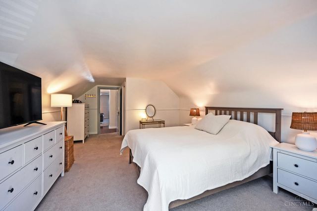 4028 OLeary Avenue, Deer Park, OH 45236