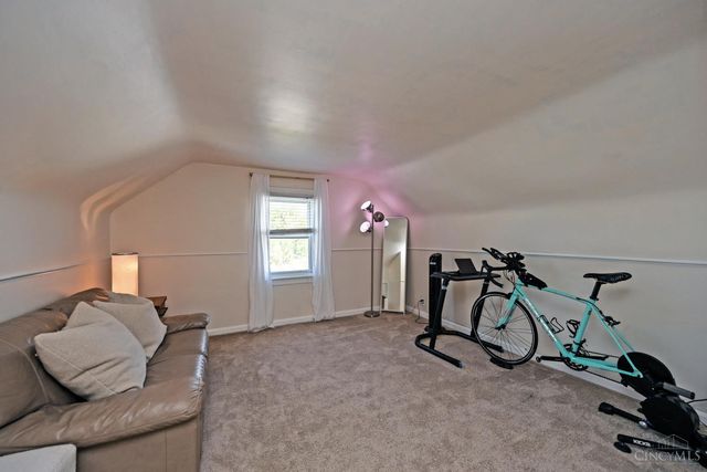 4028 OLeary Avenue, Deer Park, OH 45236